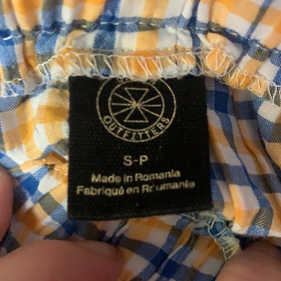 Urban Outfitters Women’s High Waisted PaperBag Shorts - Picture 3 of 5